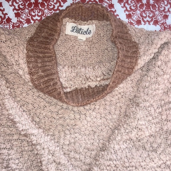 Girls fuzzy sweater size M by Listicle - Picture 2 of 2